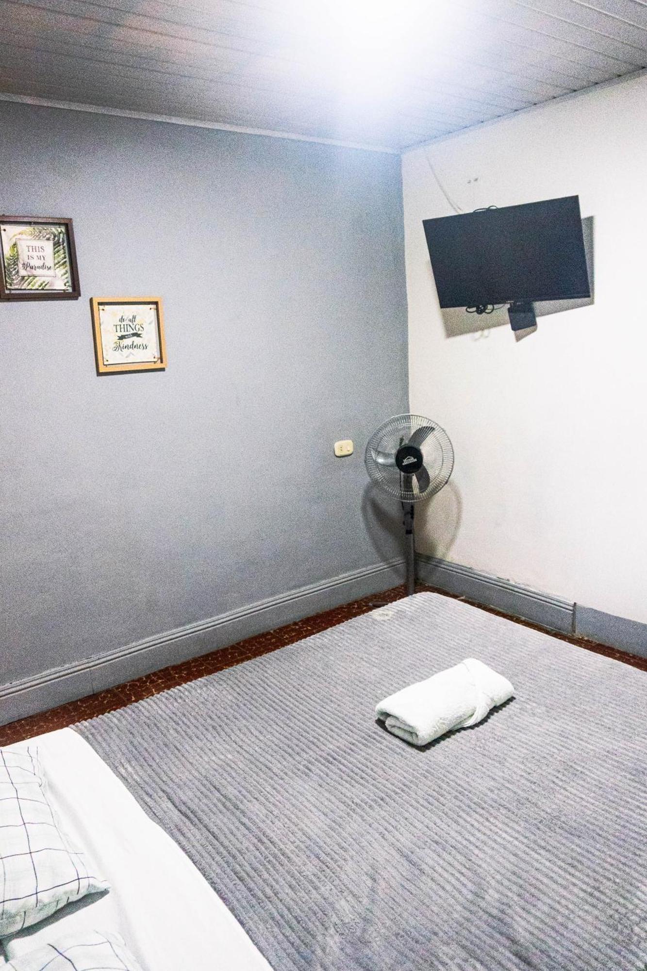 Готель Coliving La Rebeca Перейра Екстер'єр фото